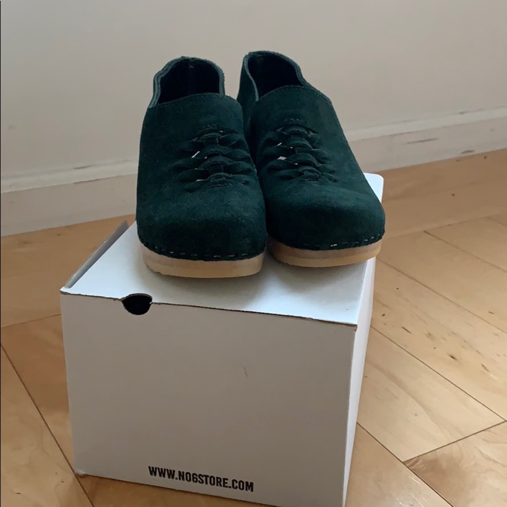 No. 6 clogs